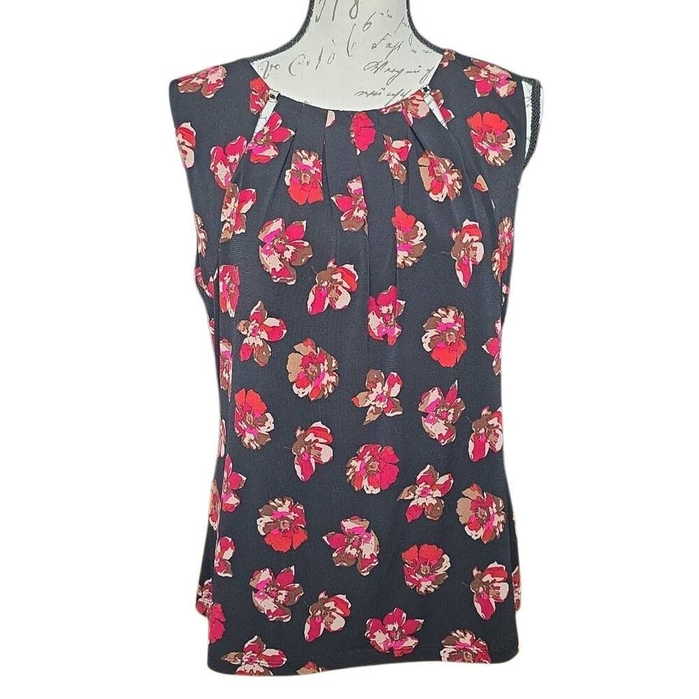 Tommy Hilfiger Women’s Size Large Black Red Pleated Front Sleeveless Blouse